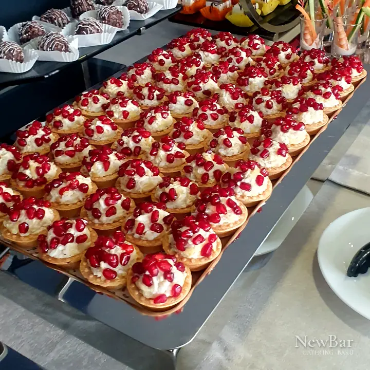 Pendir və pomidorlu brusketta